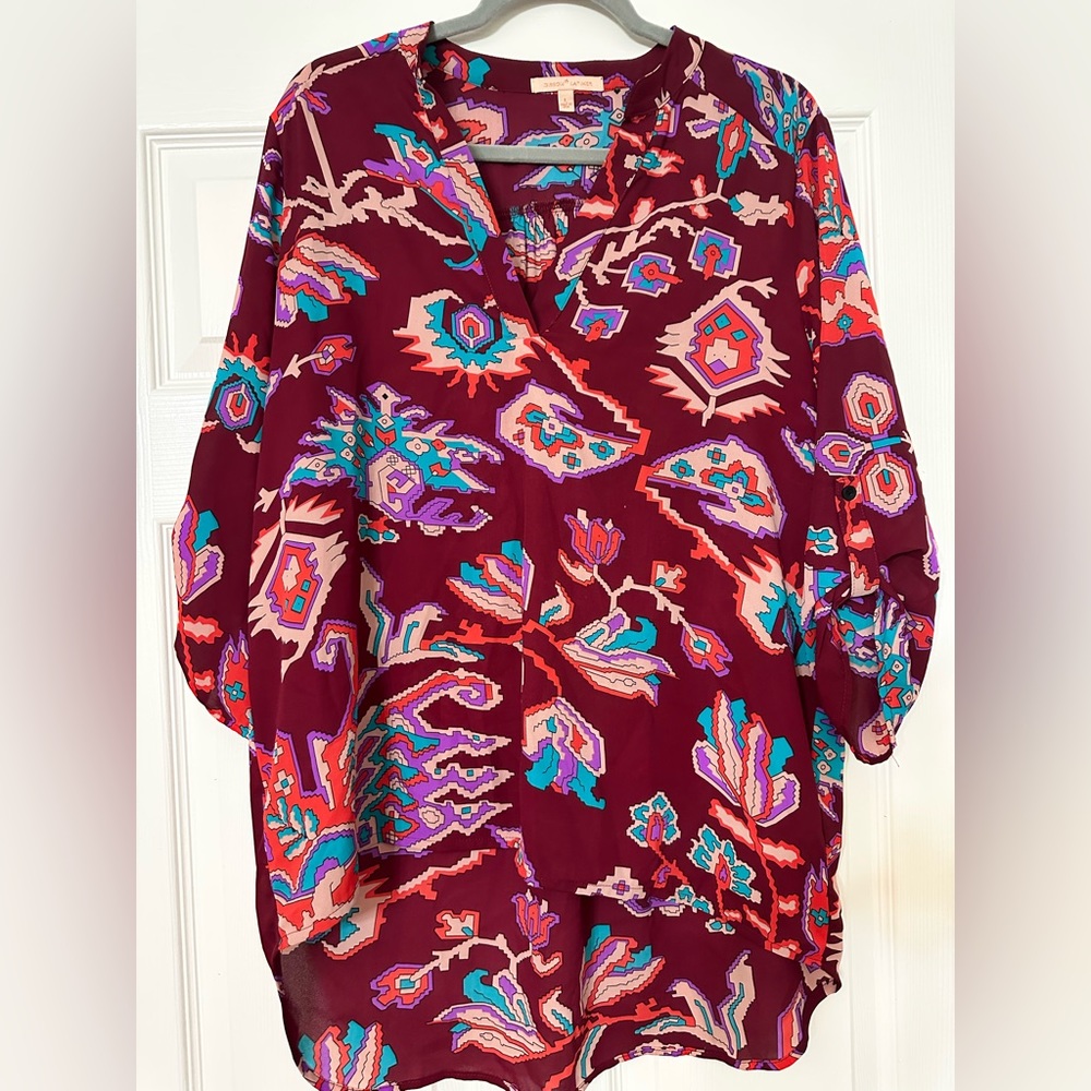 Boho, casual top! Great colors!
